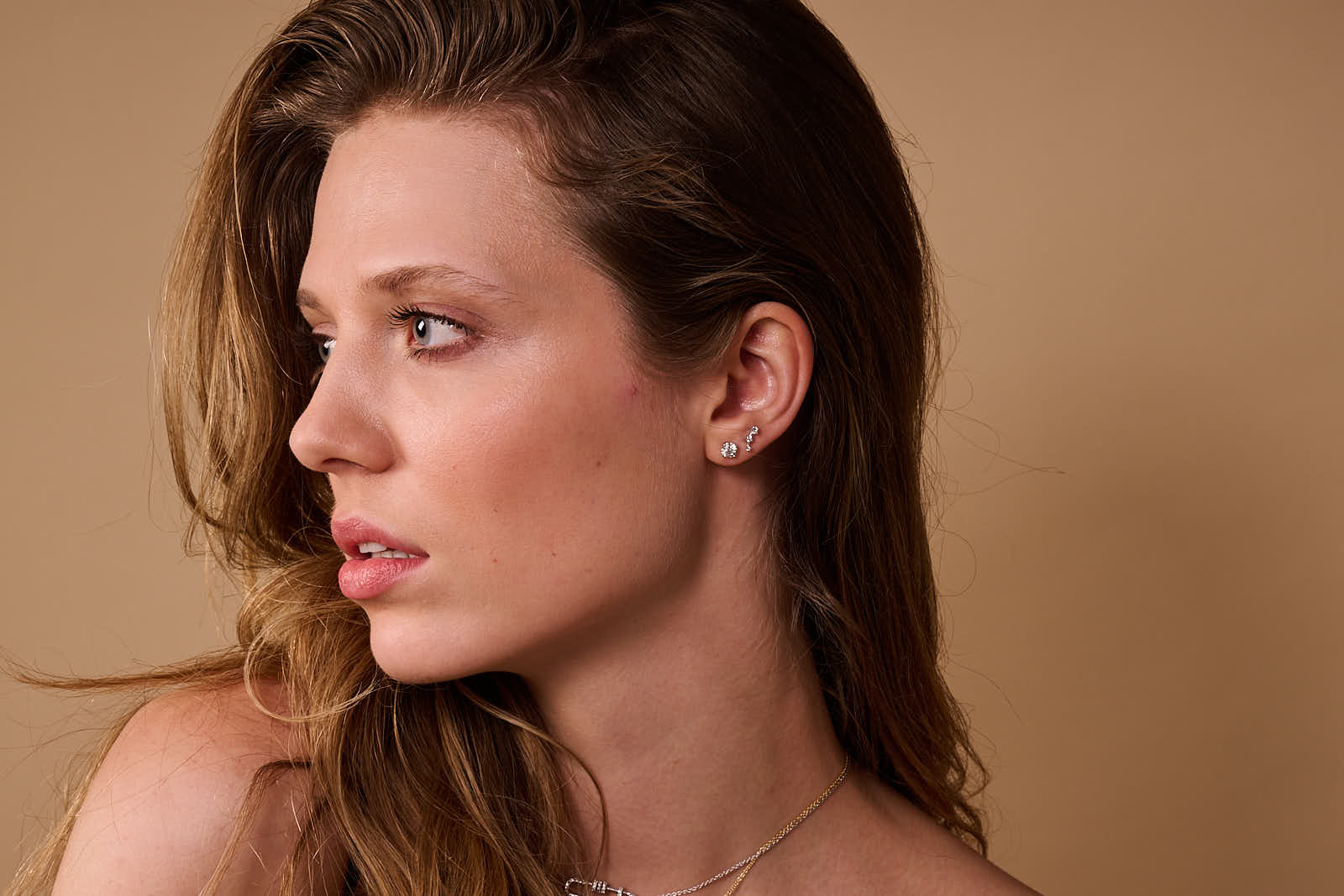 Hoop vs Huggie Earrings: Which Style Should You Choose?