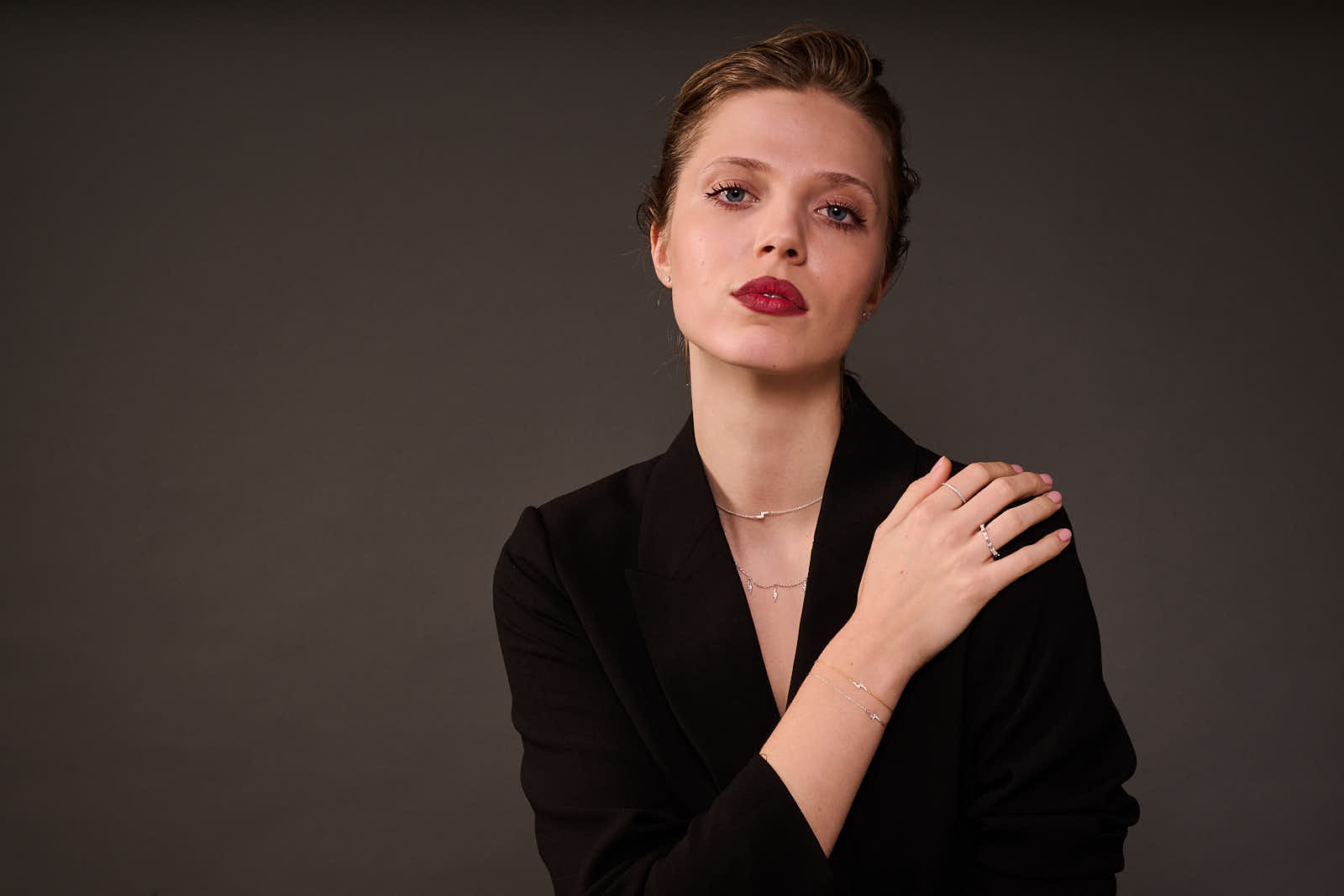 Anniversary Jewellery Gifts for Her: Romantic Earrings She Will Actually Wear