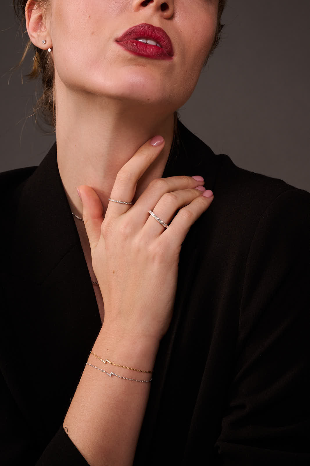 Date Night Jewellery Guide: What Earrings to Wear for Dinner, Drinks & Romantic Outfits