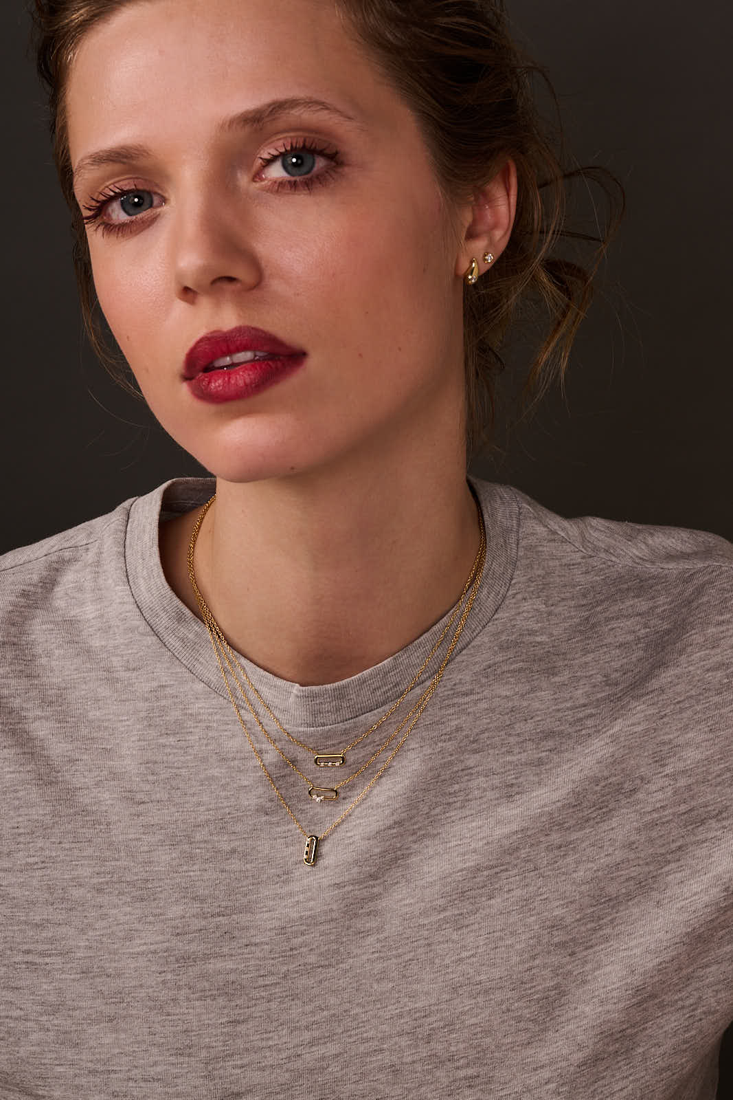 Jewellery Gifts for Daughter: Meaningful Earrings She Will Actually Wear