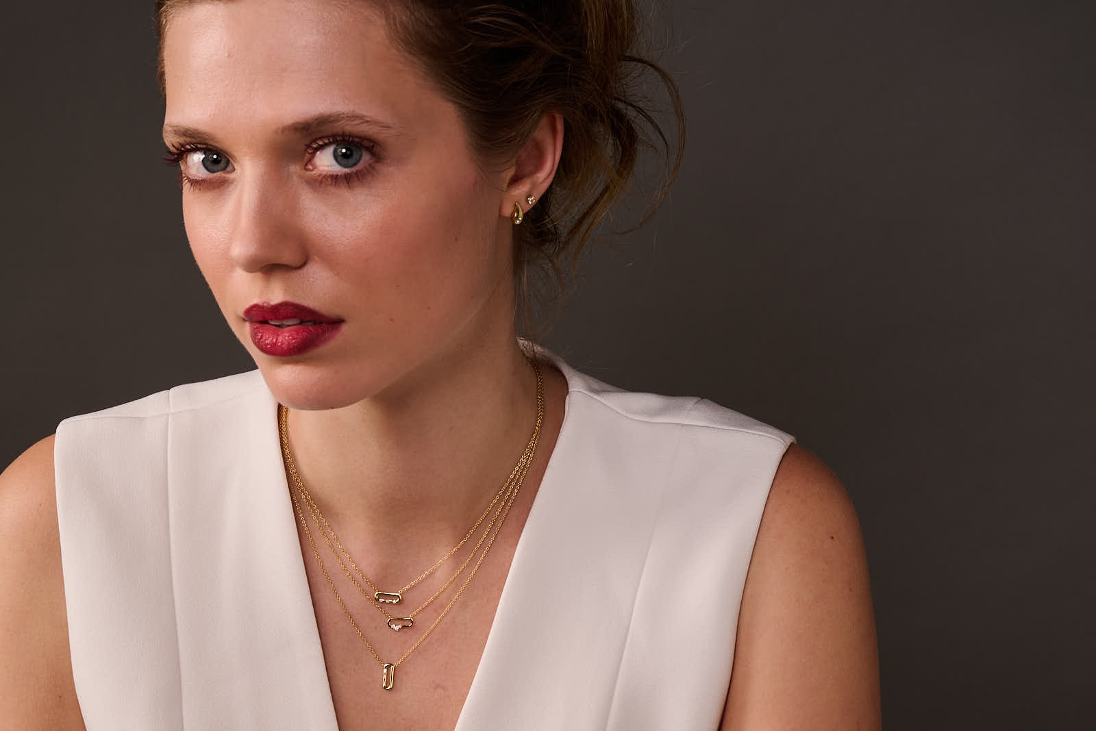 Jewellery Gifts for Best Friend: Thoughtful Earrings She Will Actually Wear