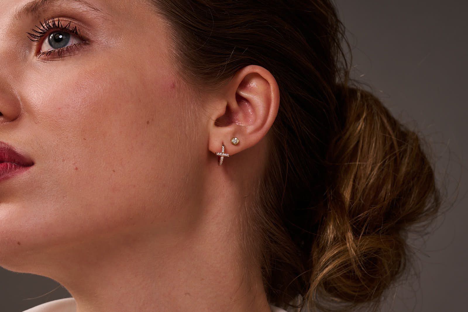 What Jewellery to Wear with a Red Dress: Earrings, Metals & Styling Guide